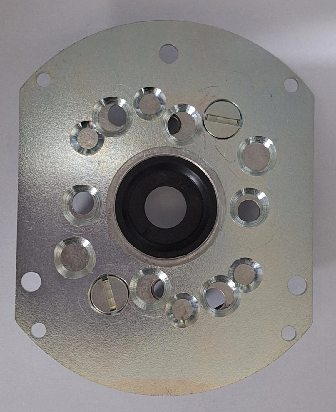 Preview: elero Montageplatte mit Motorlager (Aluguss) #236159001