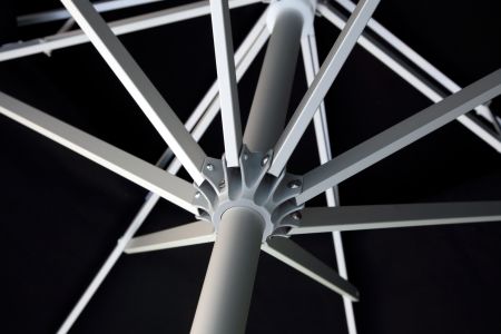 CARAVITA Samara - funktionaler Sonnenschirm mit Kurbelmechanismus