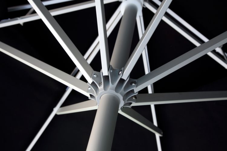 CARAVITA Samara - funktionaler Sonnenschirm mit Kurbelmechanismus