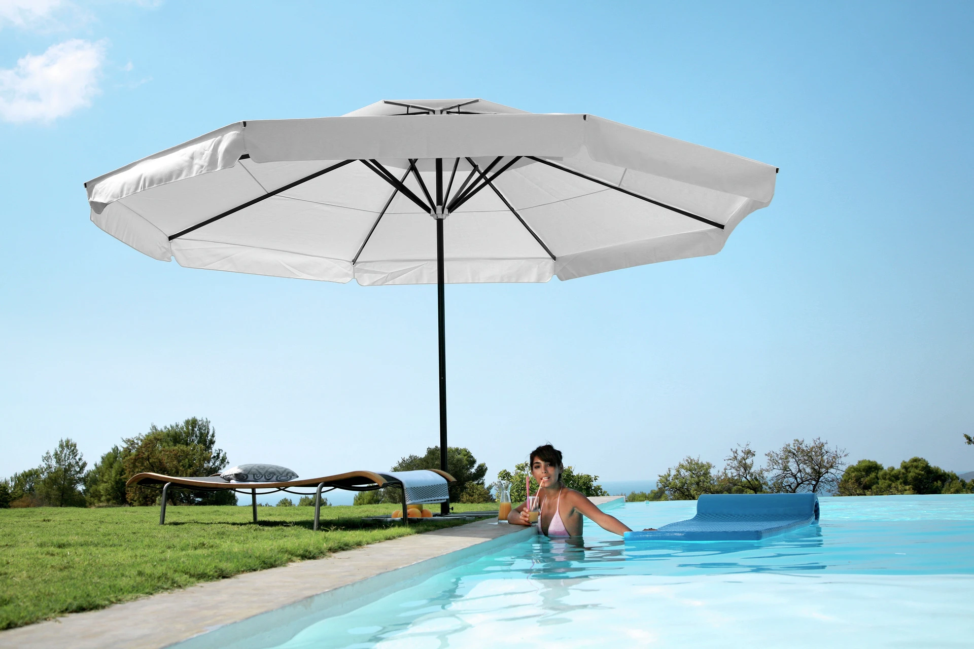 CARAVITA ➤ Samara - funktionaler Sonnenschirm mit Kurbelmechanismus✅ online günstig kaufen!